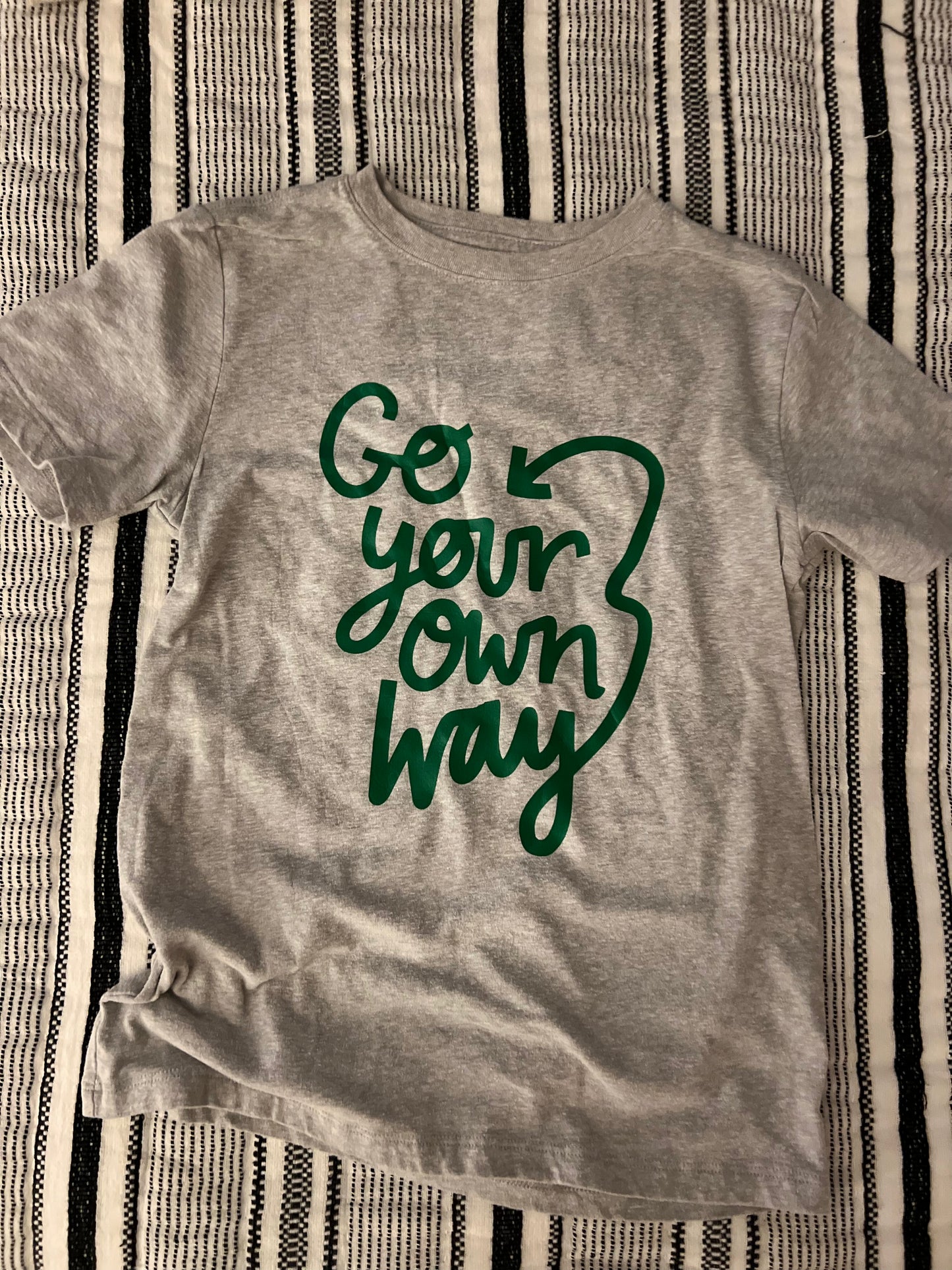 Go your own way kids shirt